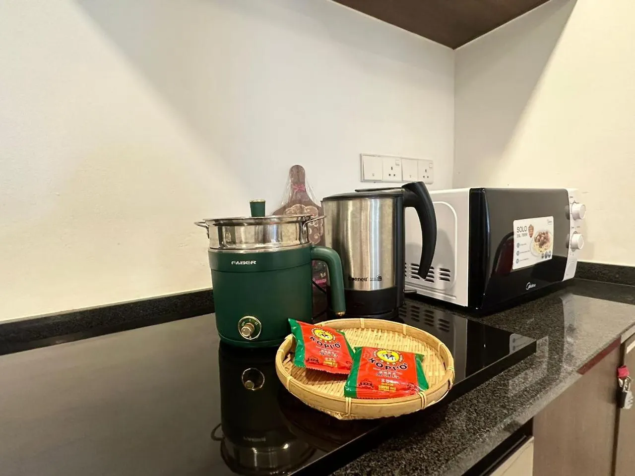Landmark Superb Coastline View Studio # Netflix # Fast Wifi # Atari Apartment Tanjung Tokong Malaysia